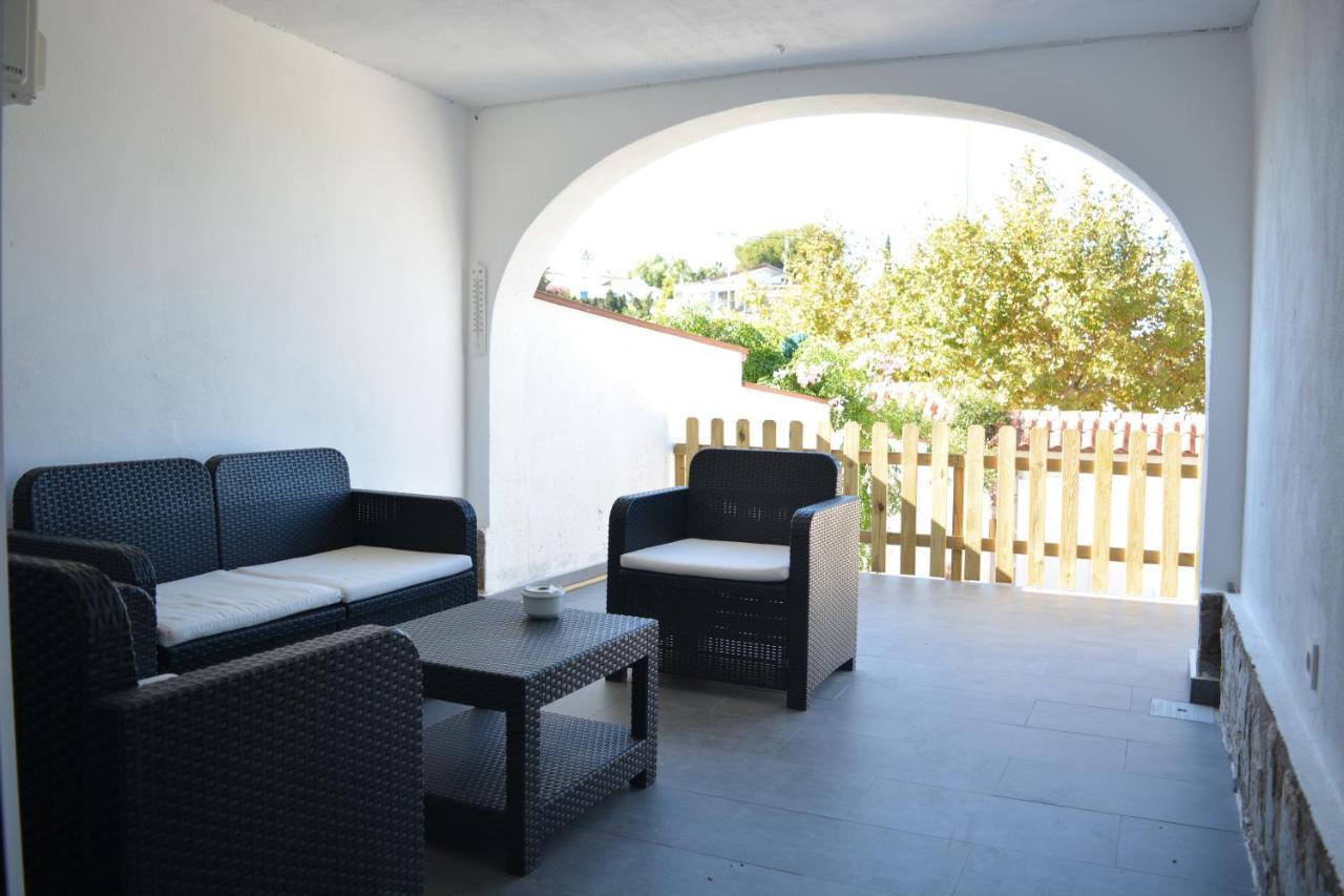 Lovely Bungalow For Four Close To Beach And City In Torrevieja Exteriér fotografie